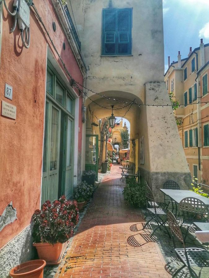 Vialunga Apartment In The Old Town Bordighera Exterior photo